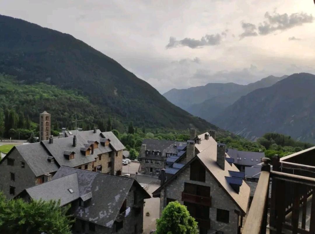 Ferienwohnung Duplex Con Terraza Y Vistas Panoramicas En Tauell Exterior foto
